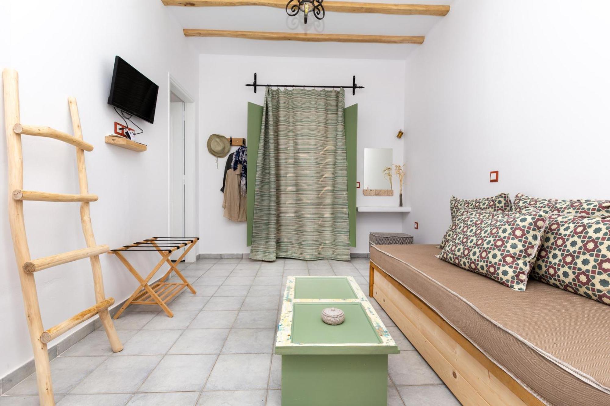 Ailouros Summer Hotel Schoinoussa Dış mekan fotoğraf