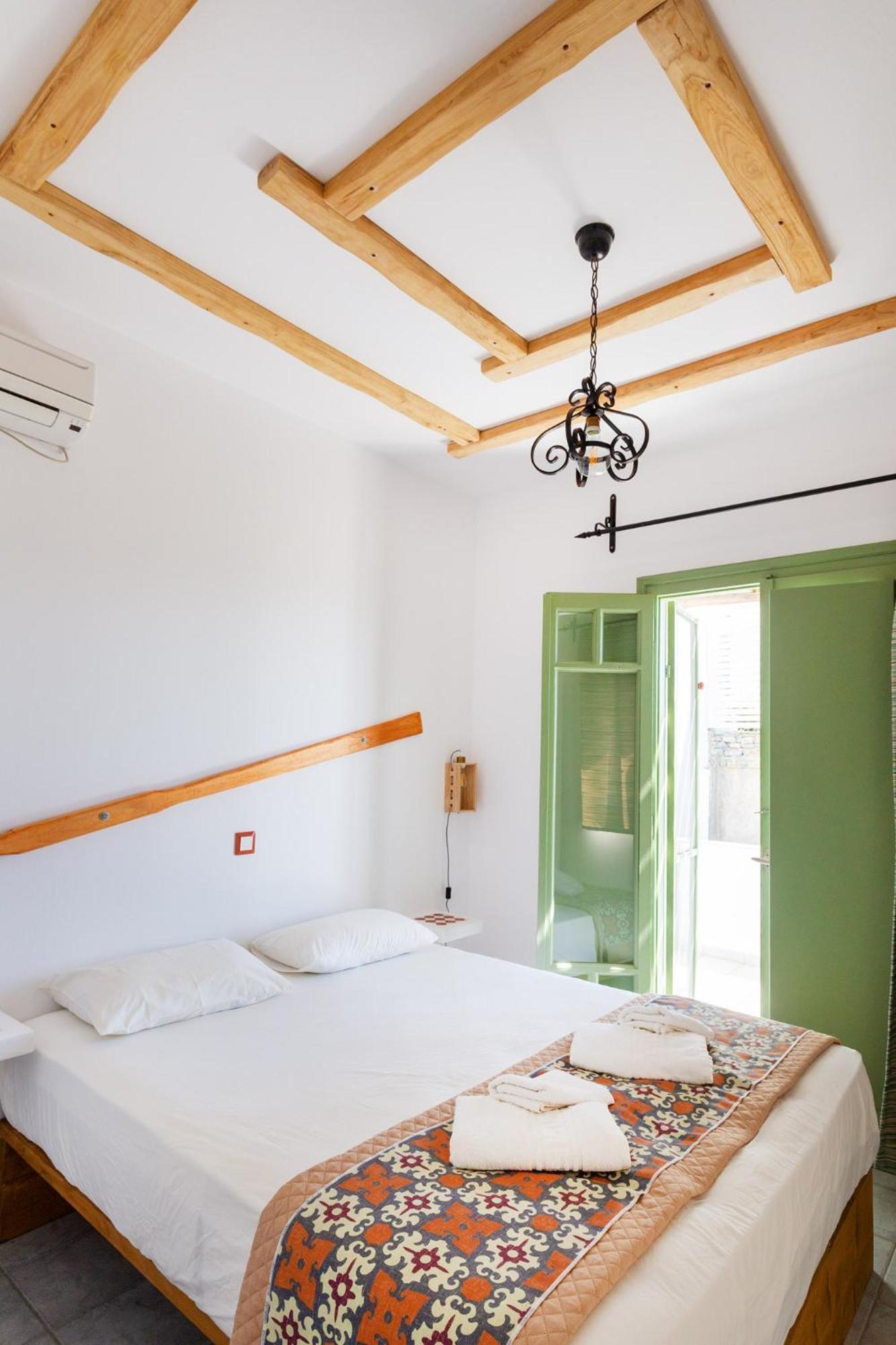 Ailouros Summer Hotel Schoinoussa Dış mekan fotoğraf